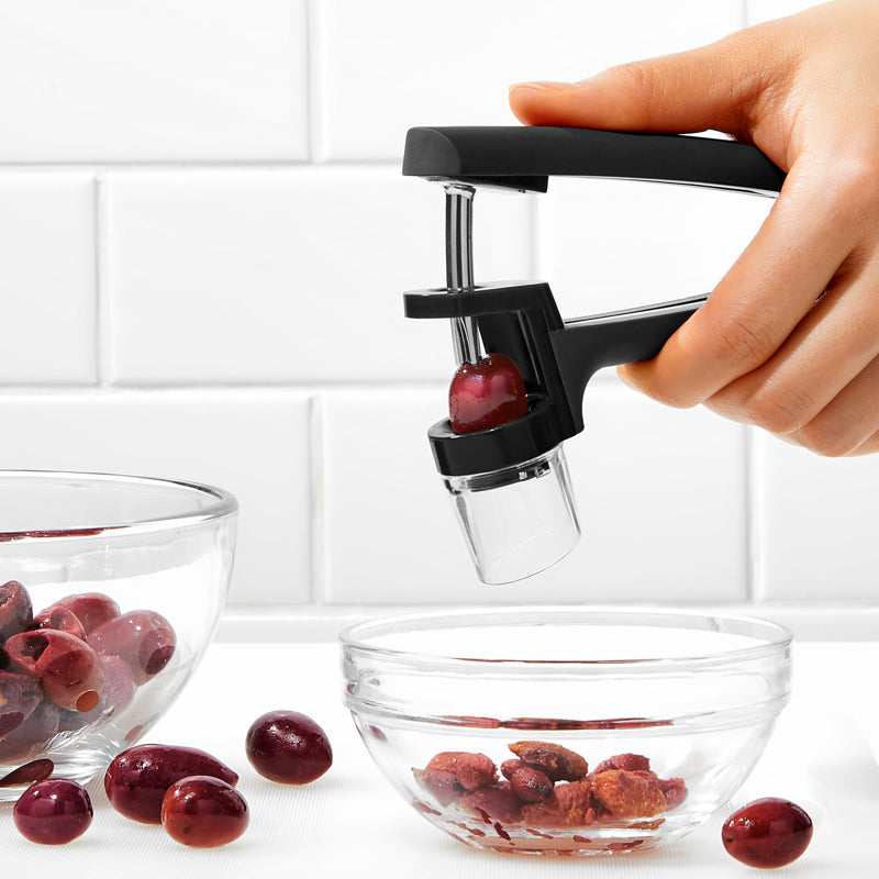 OXO Cherry/Olive Pitter