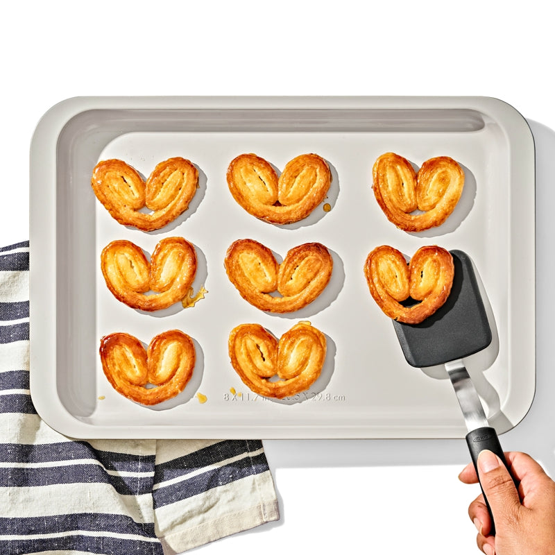 OXO PRO Ceramic Coated Sheet Pan