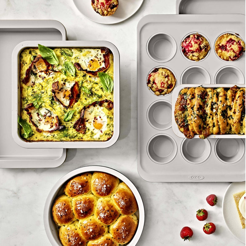 OXO PRO Ceramic Coated Round Cake Pan