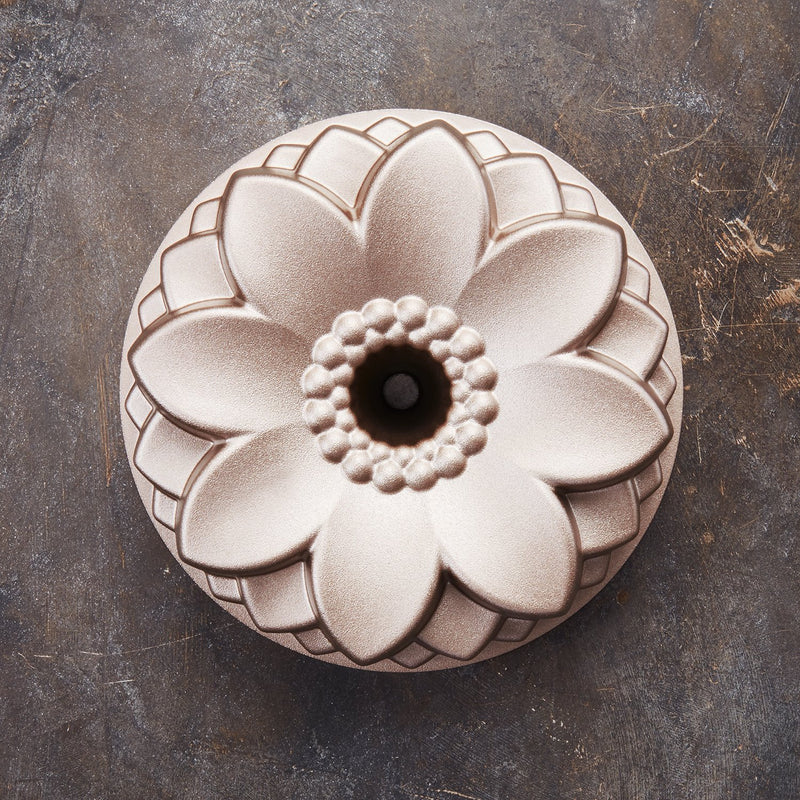 BUNDT PAN FLORA Ø 22 CM CONTOURA