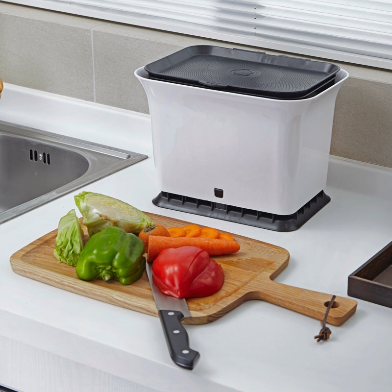 FRESH AIR™ Kitchen Compost Collector